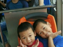 孩子们对洋快餐的热情依旧